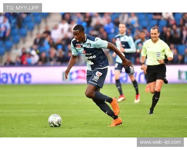 勒阿弗尔主场战平布雷斯特 双方鏖战九十分钟互交白卷