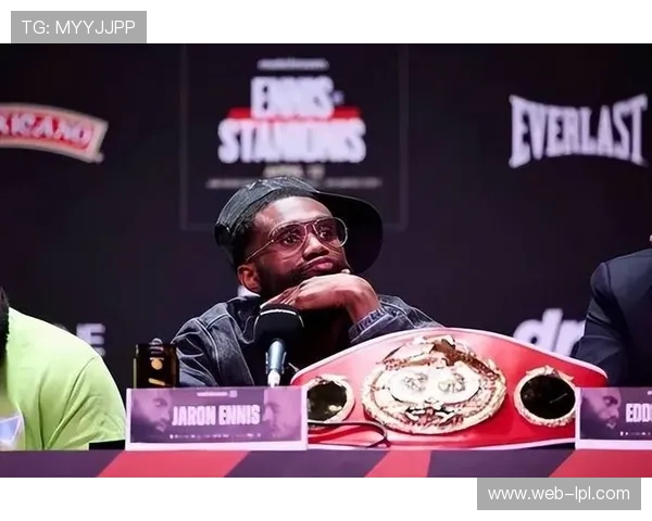 小维吉尔·奥蒂兹两回合碾压卢宾，过渡拳王头衔成154磅巅峰对决直通车